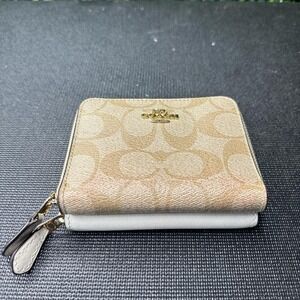 Coach Bi-Fold Wallet Signature Monogram Leather White Beige